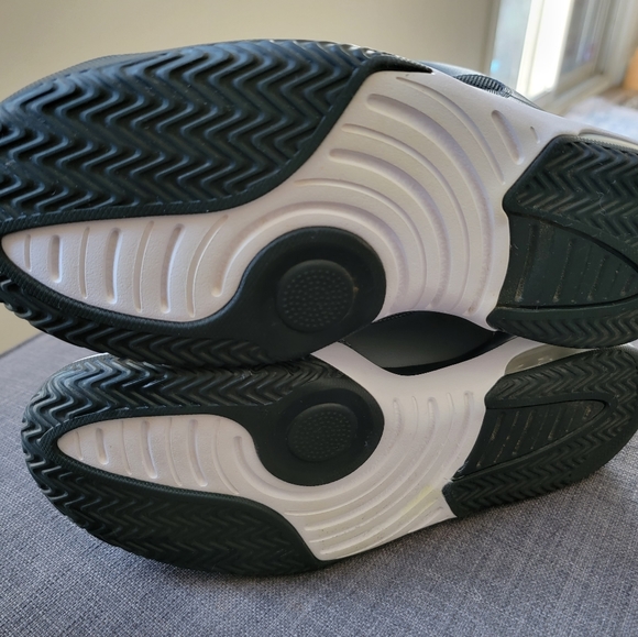 Nike Air Jordan Aura - Picture 5 of 6